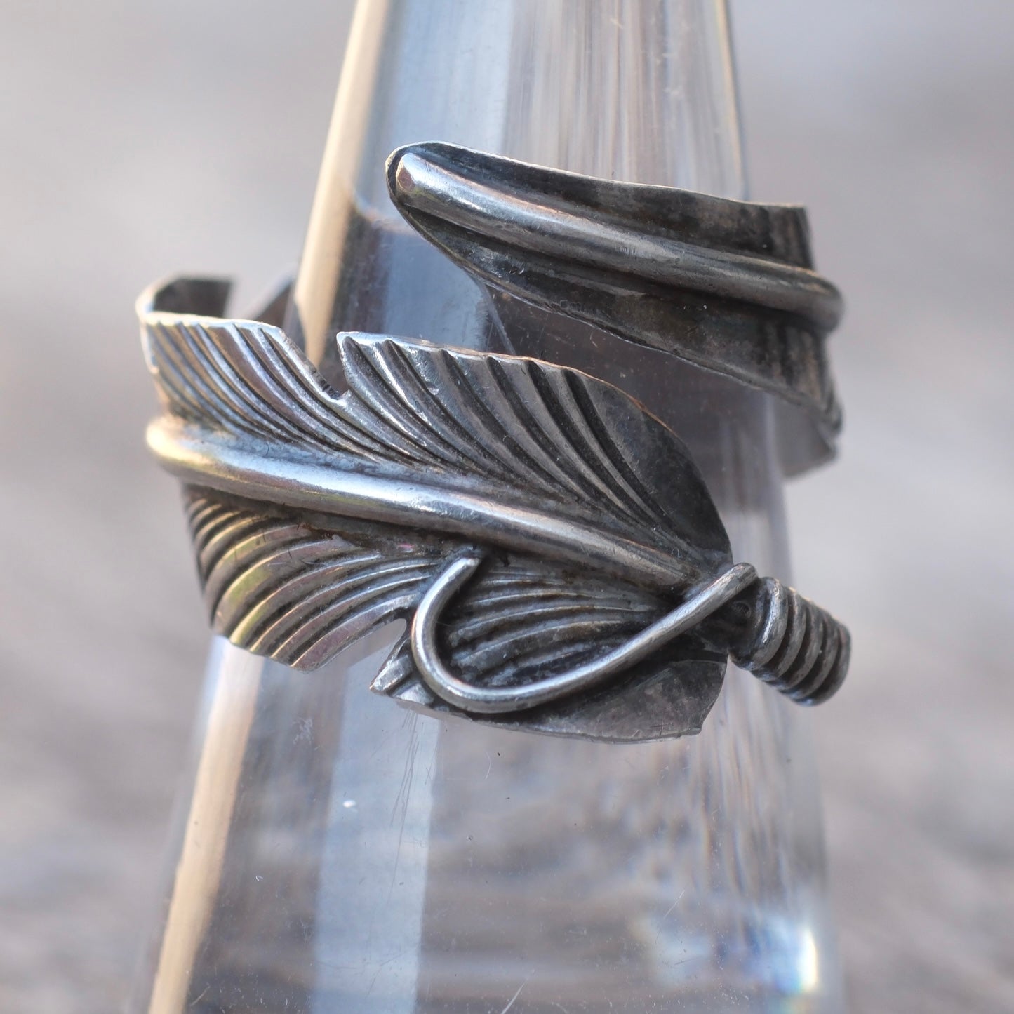 Vintage Sterling Silver Feather Overpass Ring 8