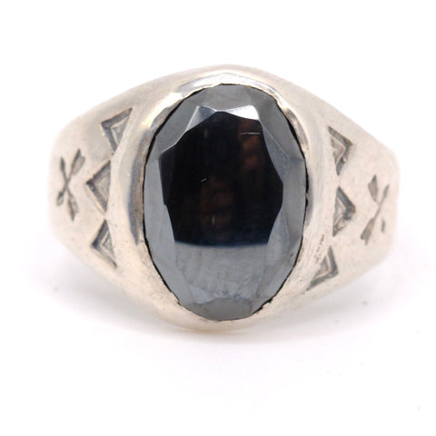 Vintage Sterling Hematite Stamped Arrows Ring 9.75