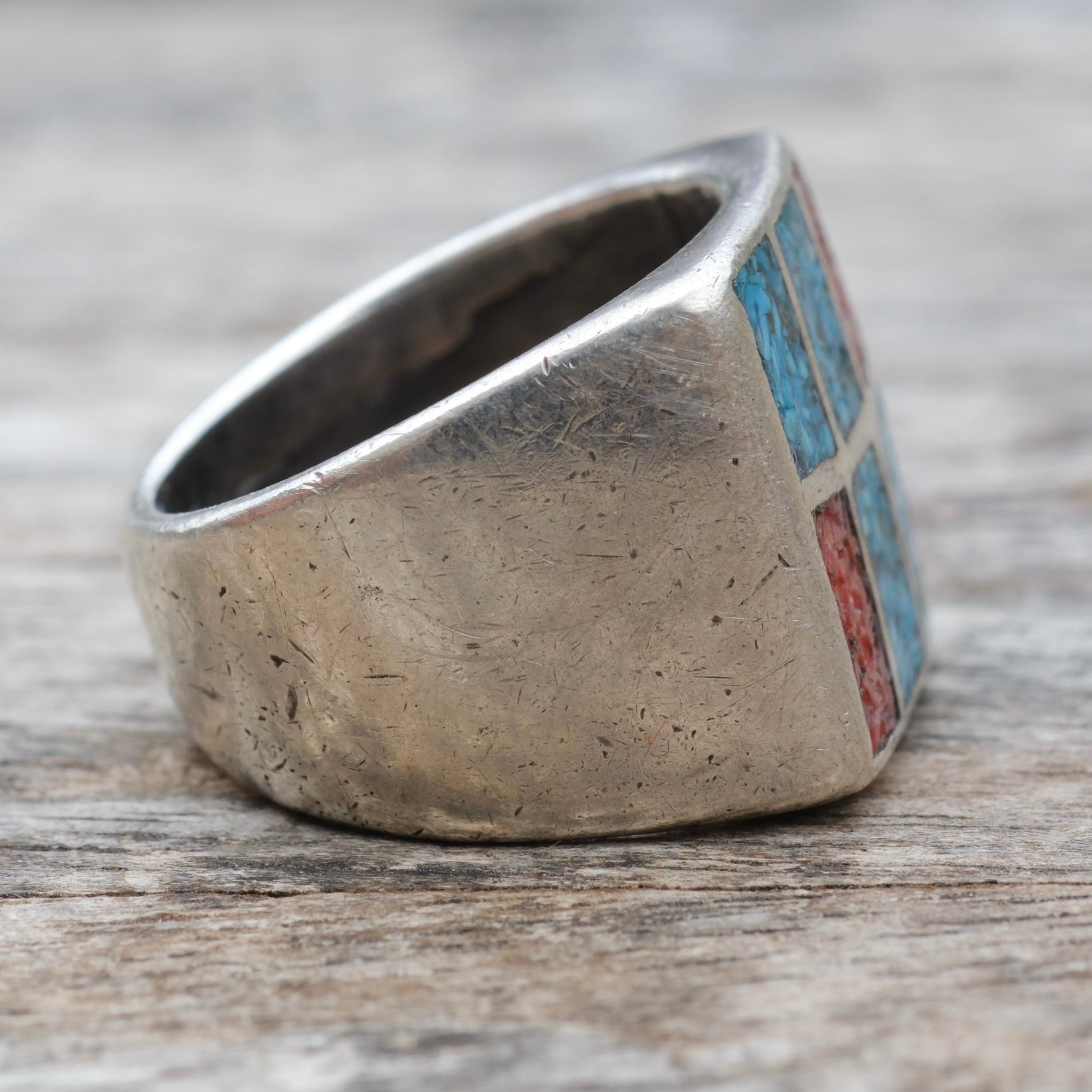 Vintage Sterling Crushed Turquoise and Coral Inlay Ring 9