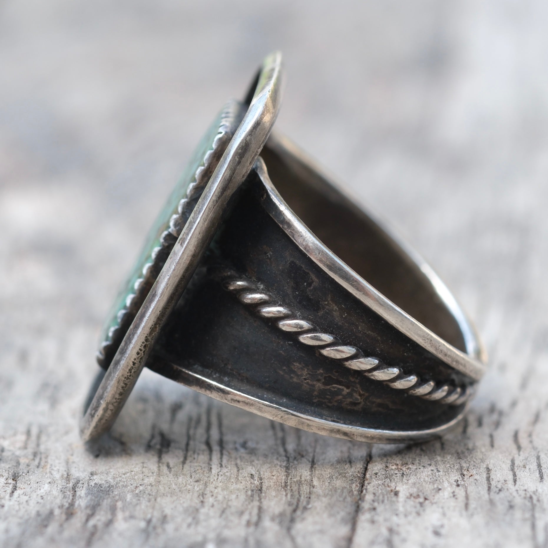 Vintage Sterling Turquoise Shadowbox Ring 10.25