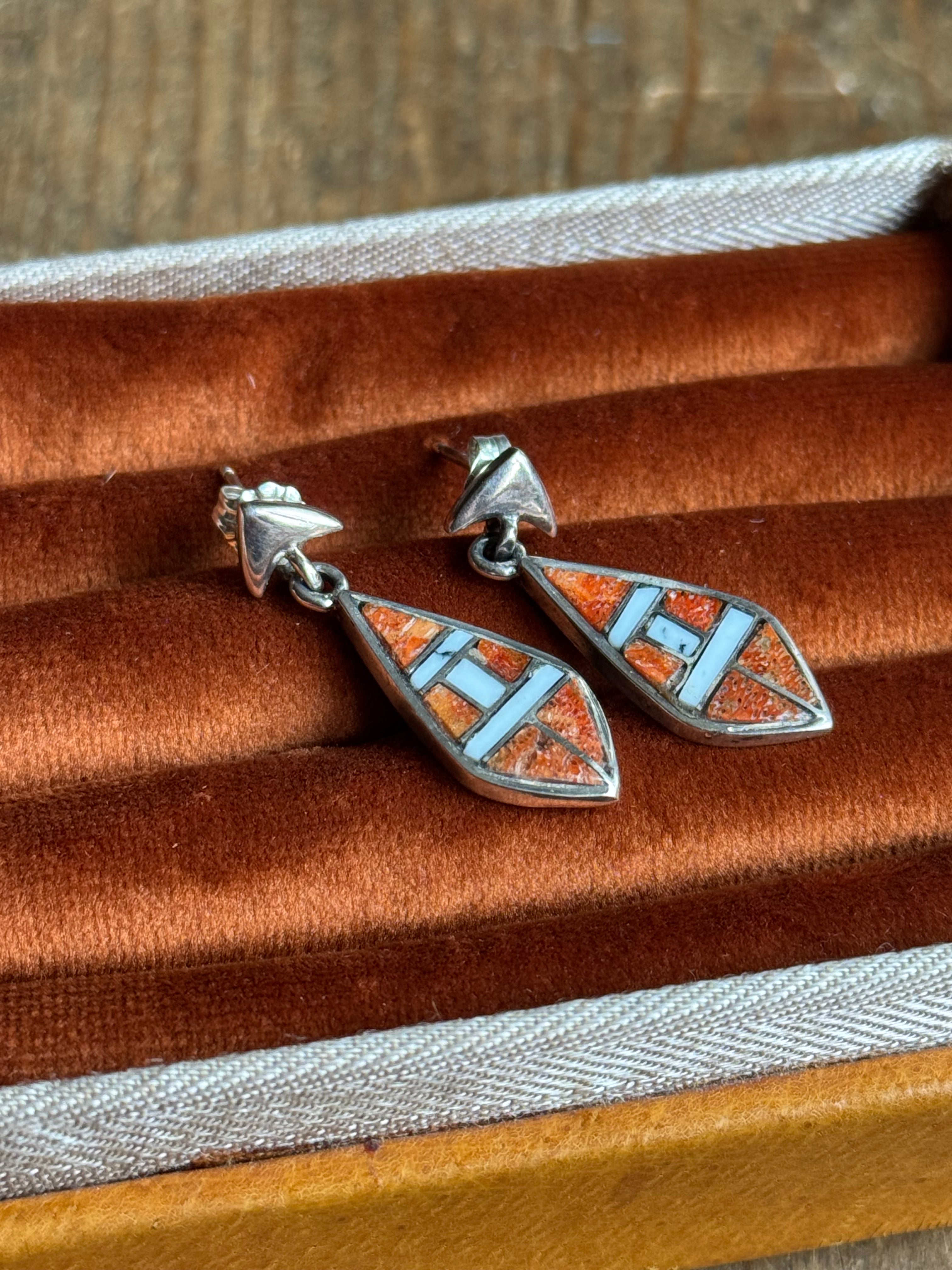 Vintage Sterling Silver Spiny Oyster Inlay Earrings