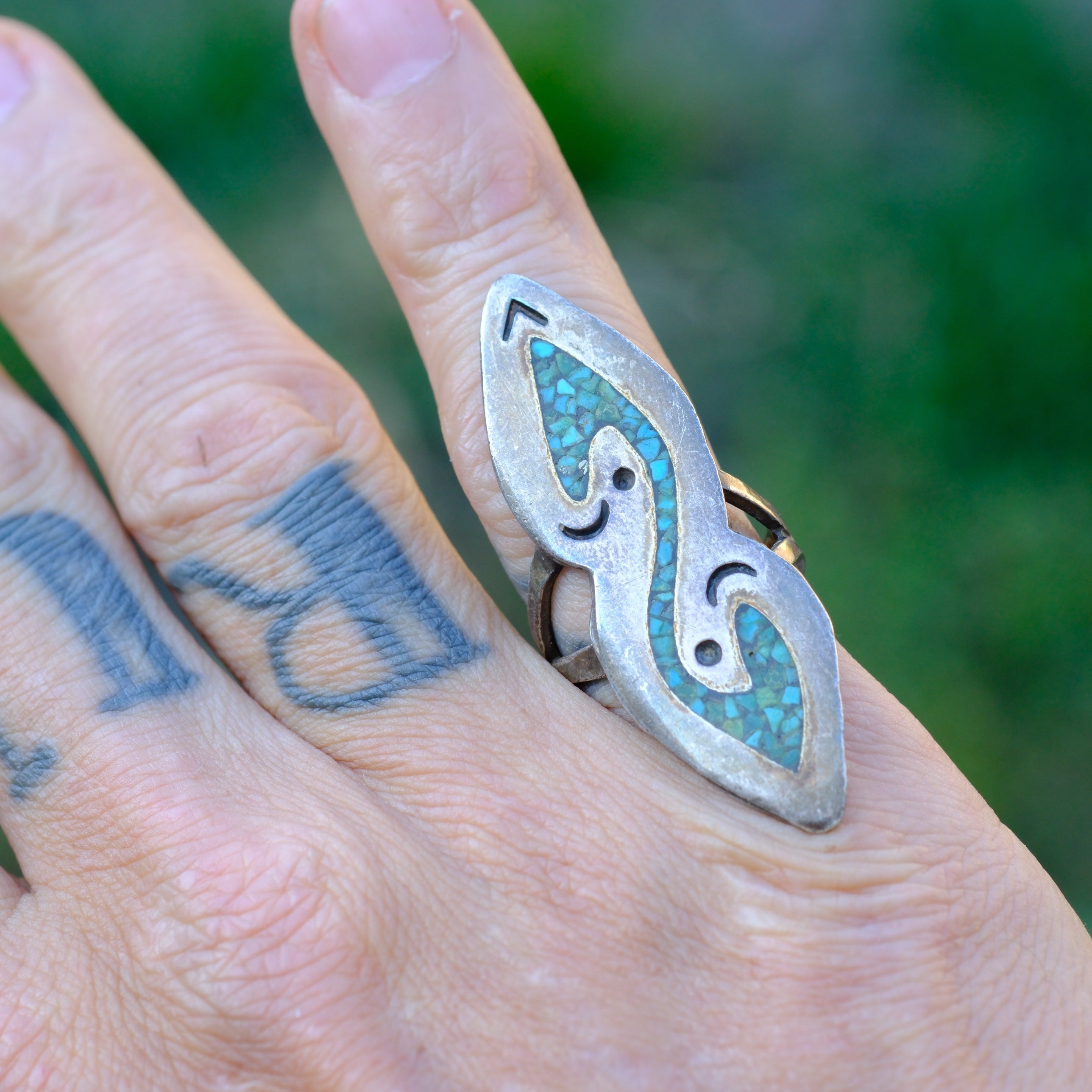 Vintage Sterling Crushed Turquoise Inlay Ring 6.5