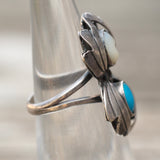 Vintage Sterling Turquoise and Mother Of Pearl Ring 5