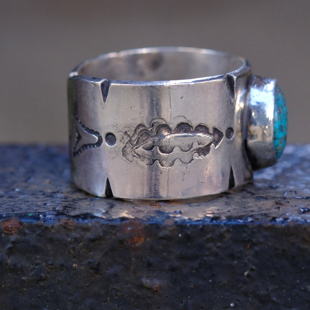 Sterling Silver Bisbee Turquoise Stamped Cigar Band Ring 9.25
