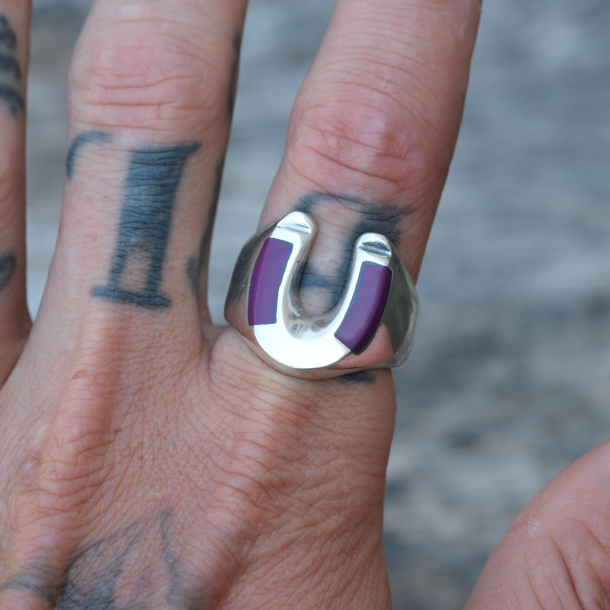 Vintage Sterling Purple Stone Lucky Horseshoe Ring 10.25
