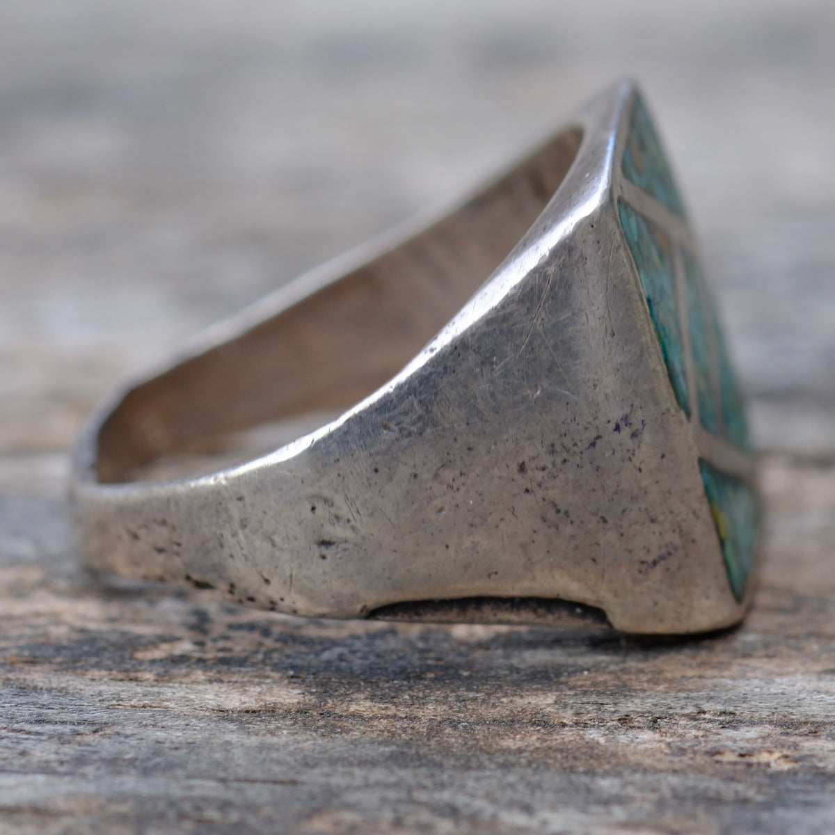 Vintage Sterling Crushed Turquoise Inlay Ring 9.75
