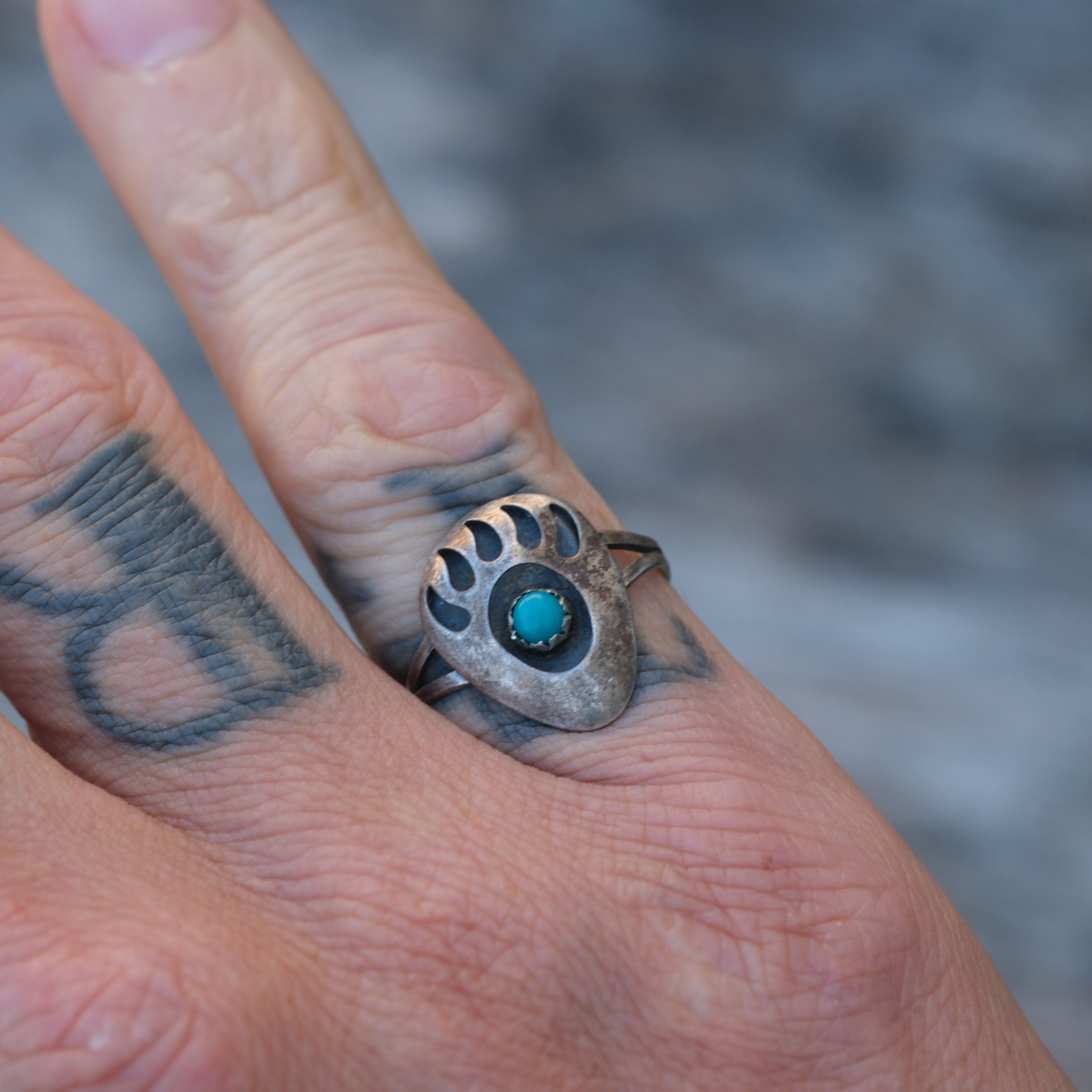 Vintage Sterling Turquoise Bear Paw Ring 5.5