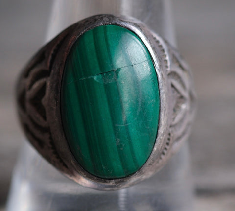 Vintage Sterling Stamped V Malachite Ring 11.5