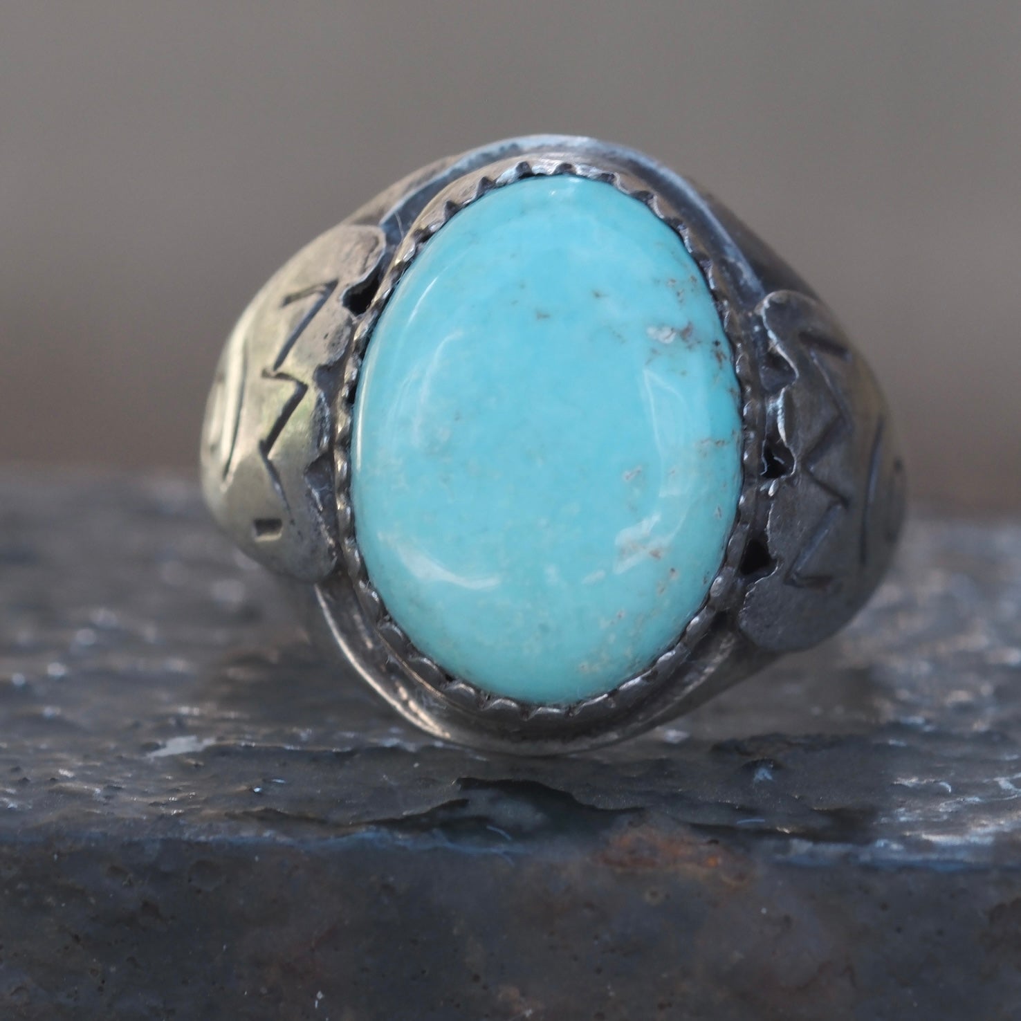 Vintage Sterling Turquoise Stamped Band Ring 8