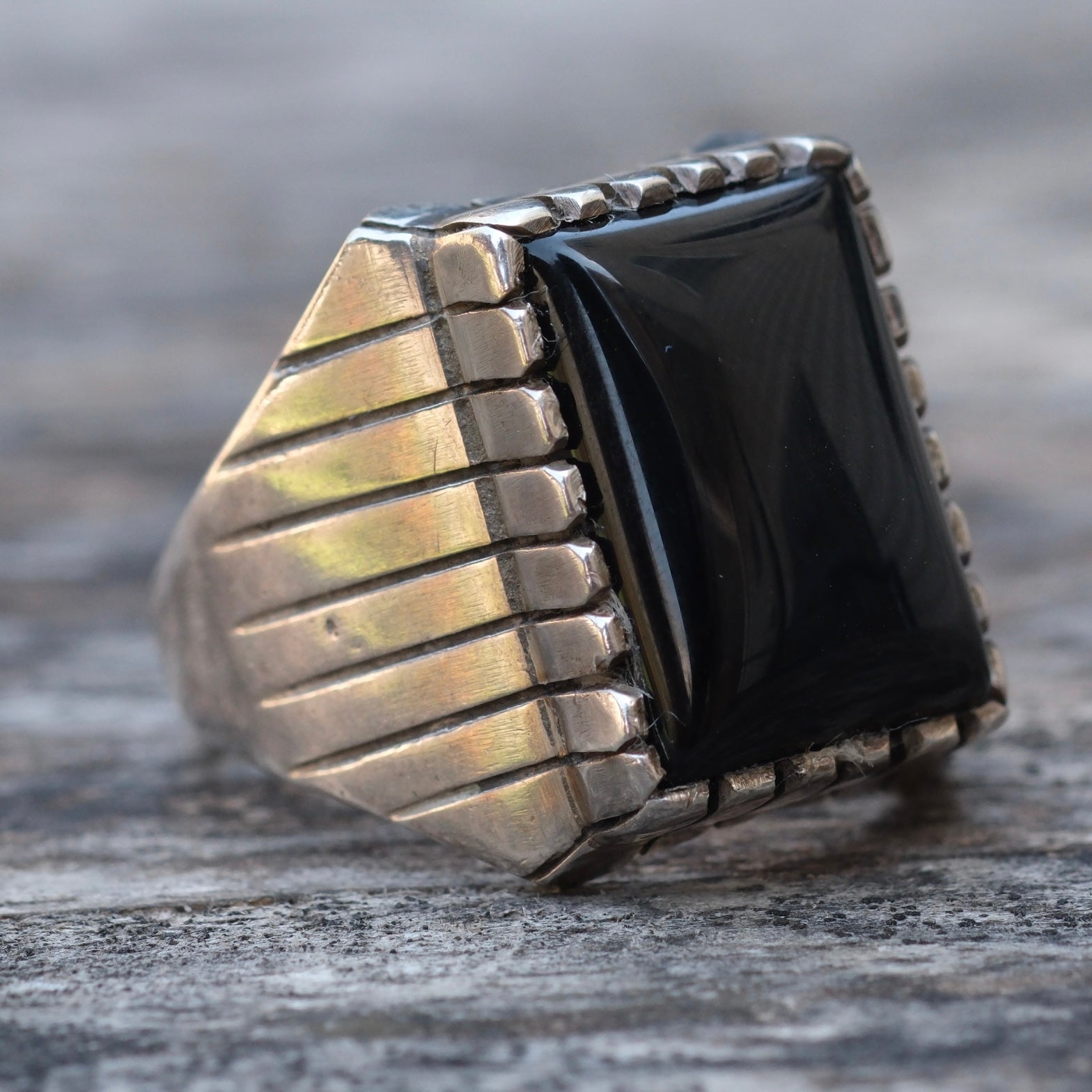 Vintage Sterling Onyx Ribbed Band Ring 10.5