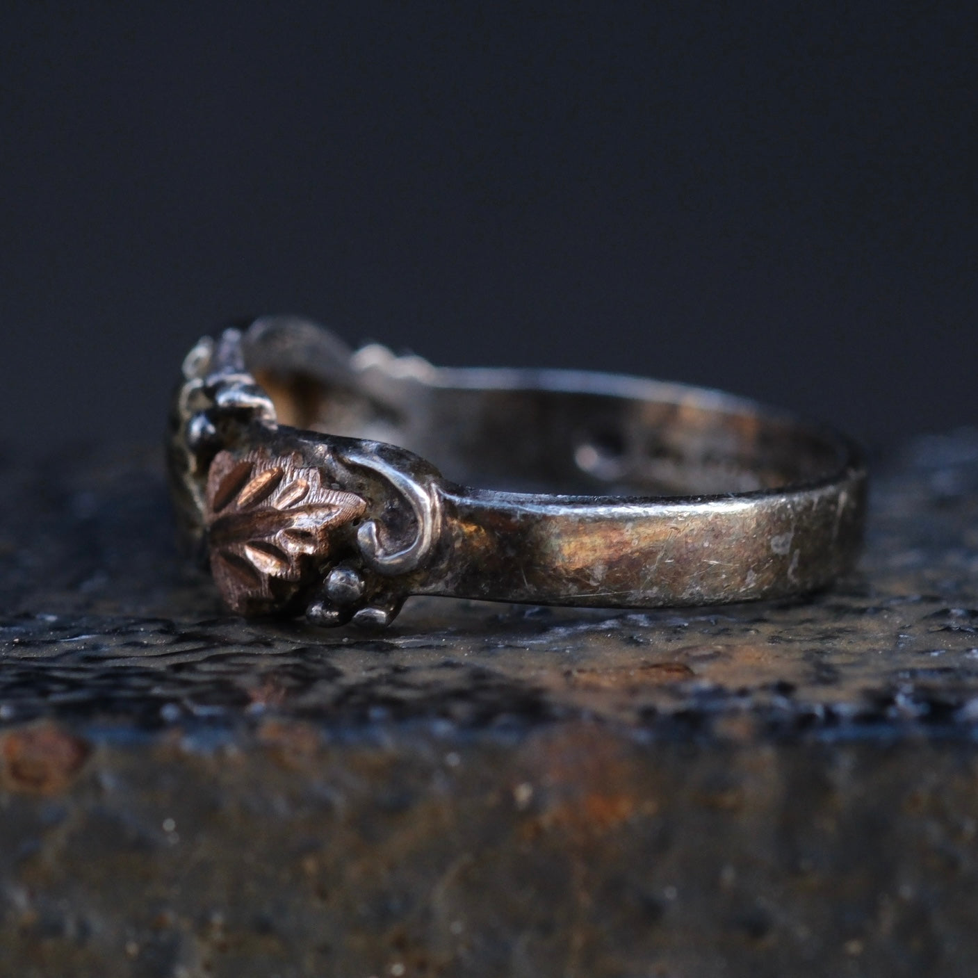 Vintage Sterling and Gold Leaf Band Ring 5.75