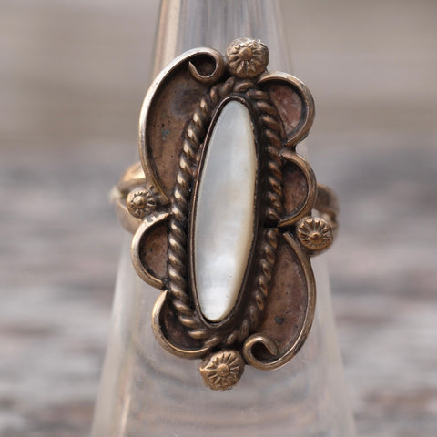 Vintage Sterling Mother Of Pearl Ring 6.5