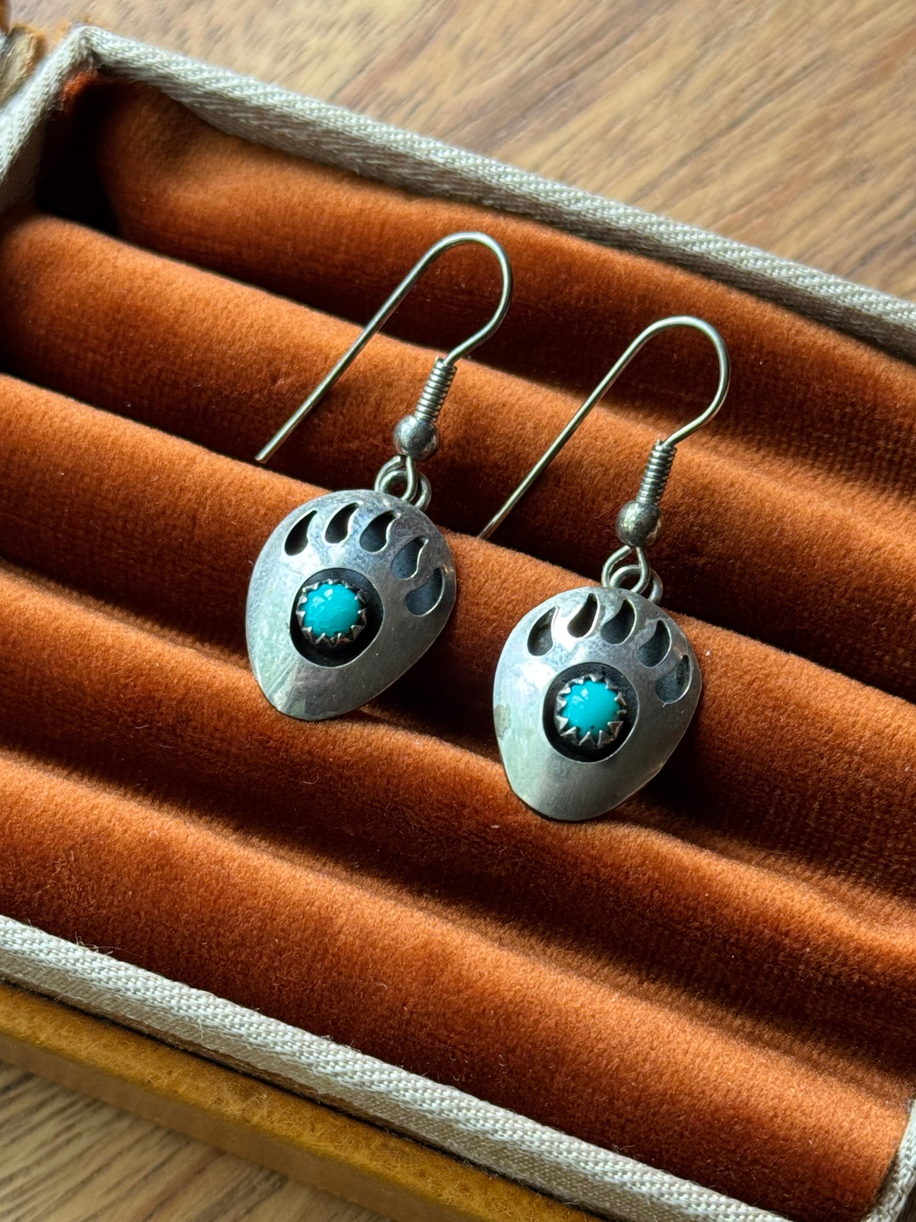 Vintage Sterling Silver Turquoise Bear Claw Earrings