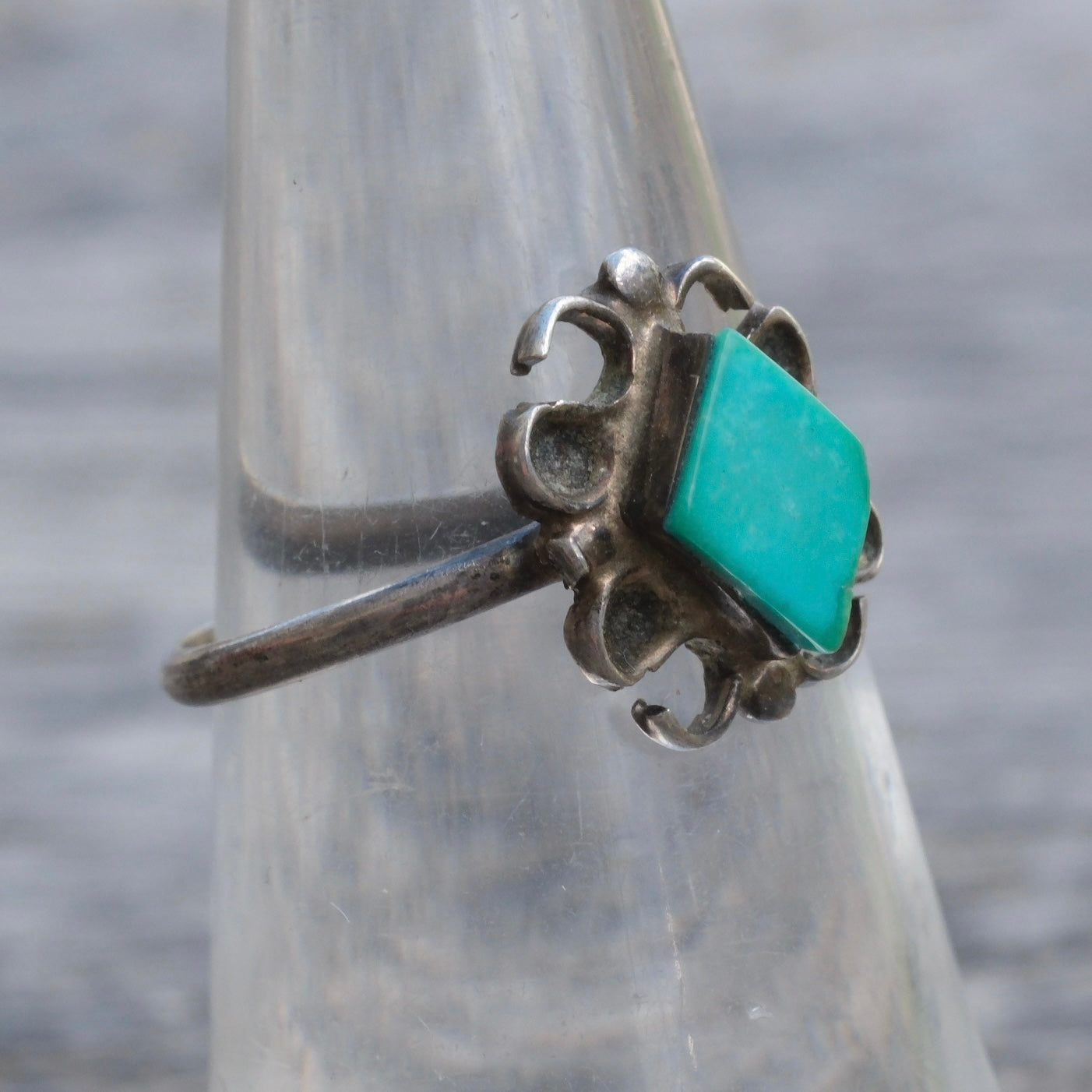 Vintage Sterling Turquoise Ring 6.75