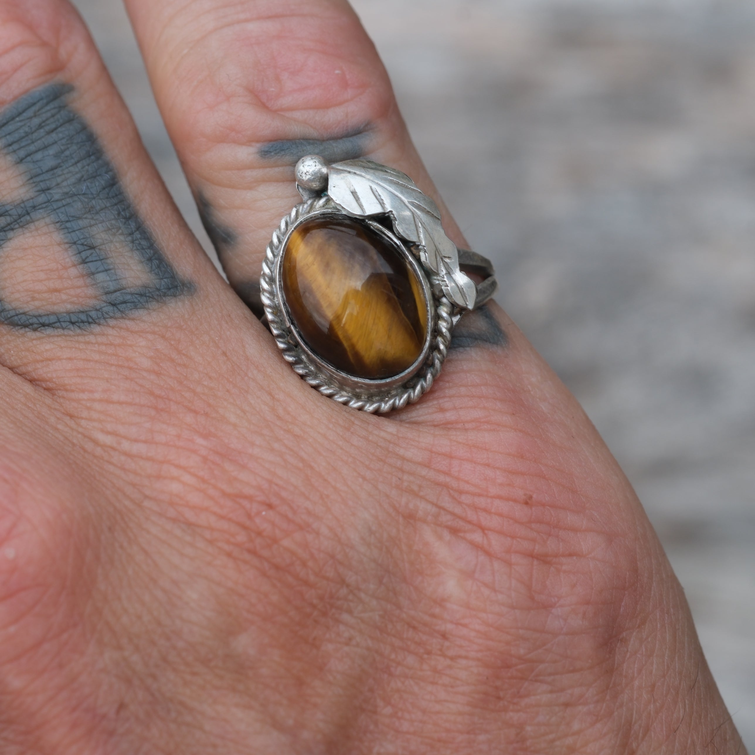 Vintage Sterling Tigers Eye Feather Ring 6.25