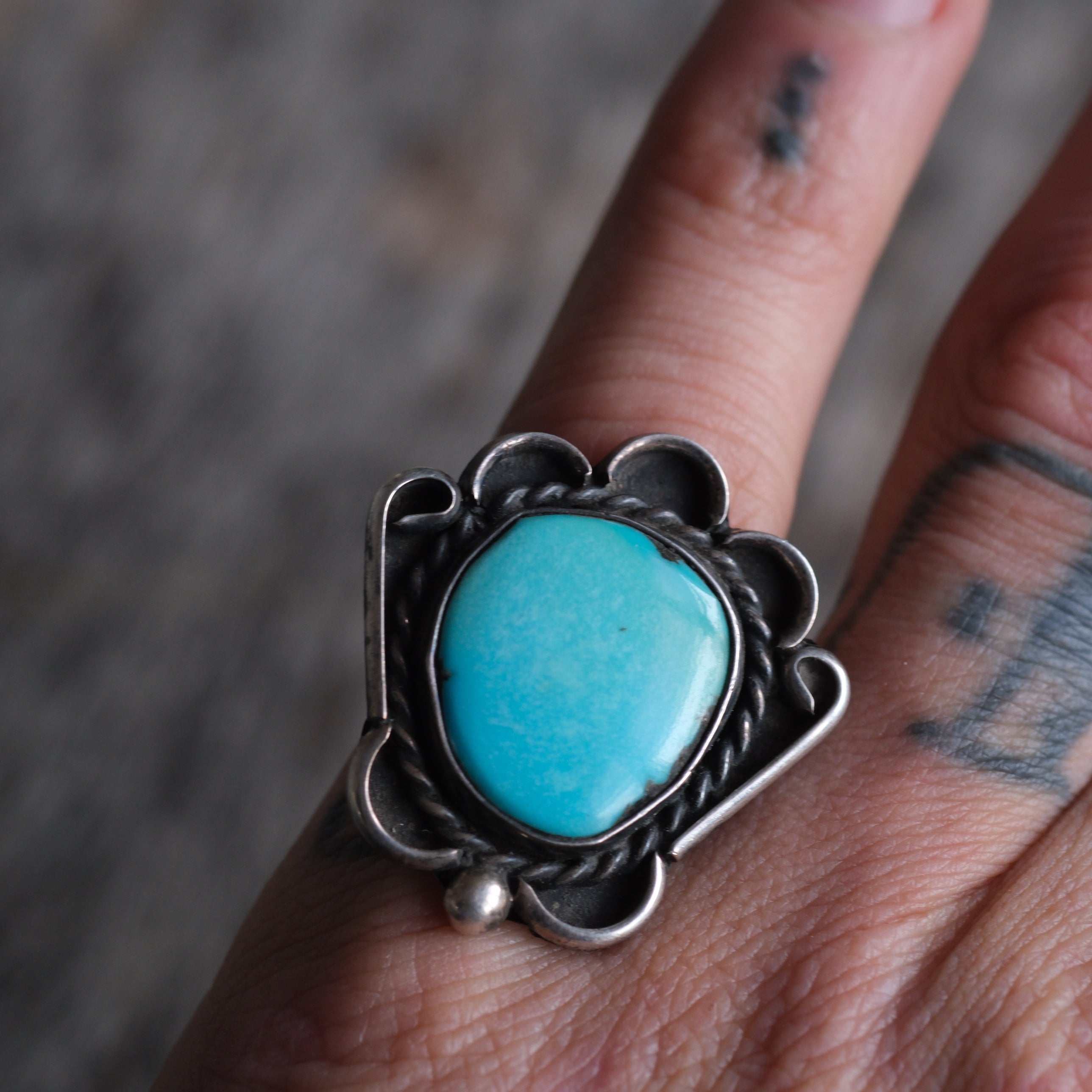 Vintage Sterling Turquoise Roper Ring 6.75