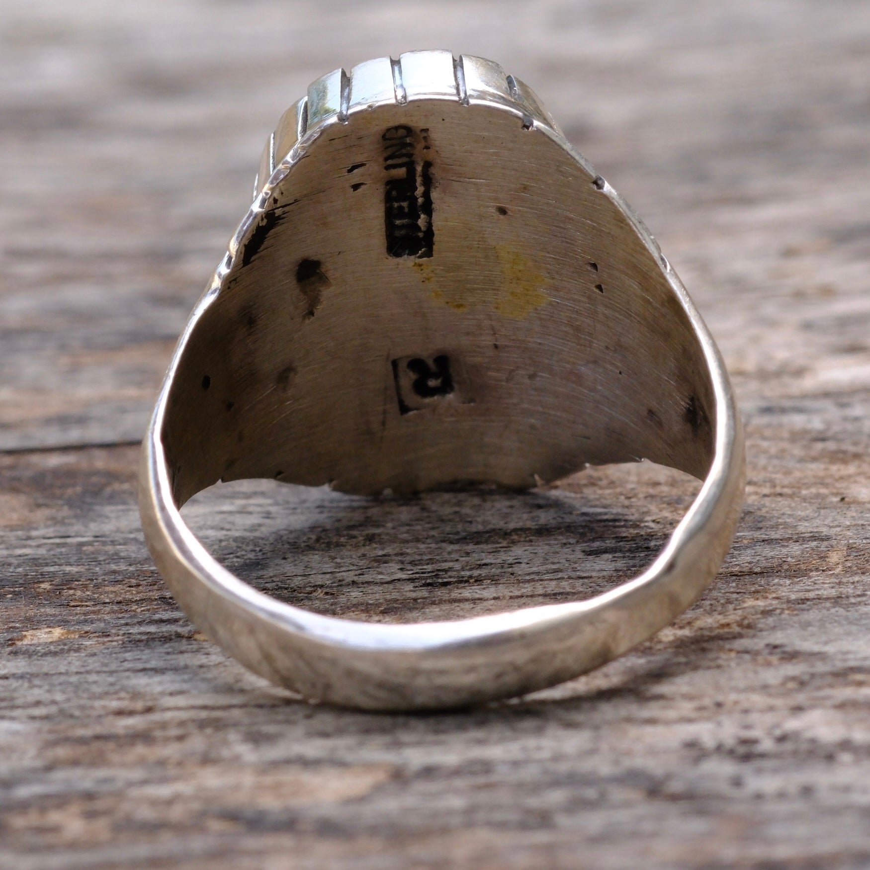 Vintage Sterling White Buffalo Ribbed Band Ring 12