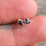 Vintage 14K Gold Blue Saphire Stud Earrings