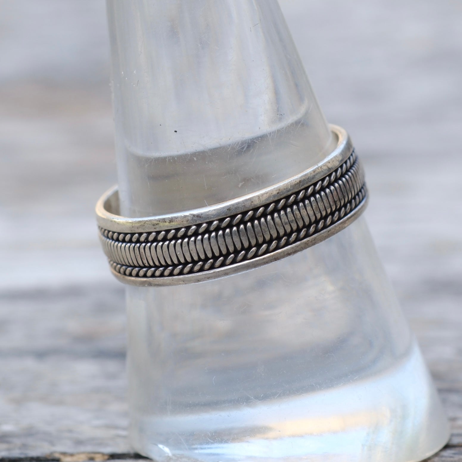 Vintage Sterling Silver Pattern Band Ring 9.5