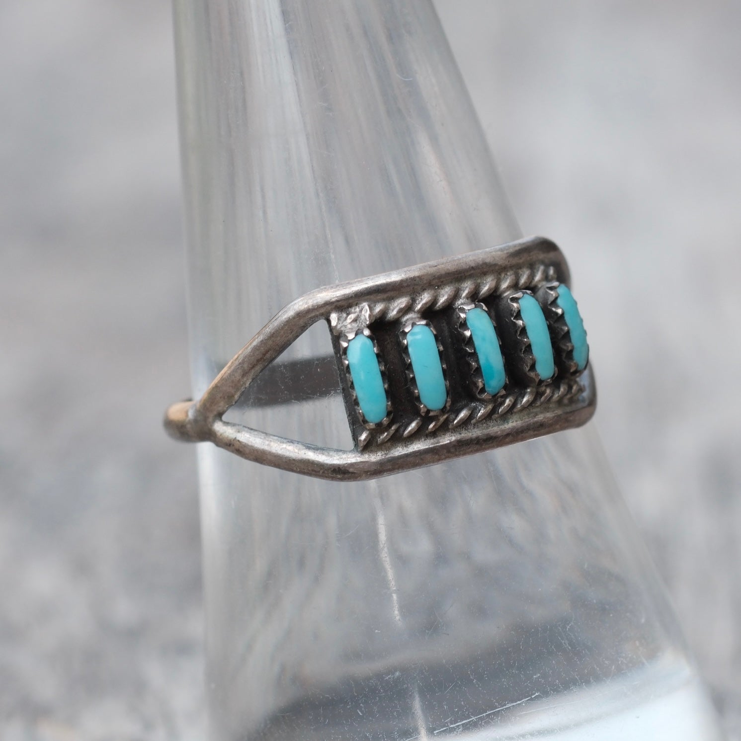 Vintage Sterling Petit Point Band Ring 8.5
