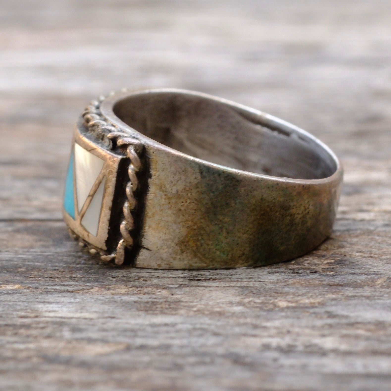 Vintage Sterling Turquoise Spiny Oyster and MOP Inlay Band Ring 10.75