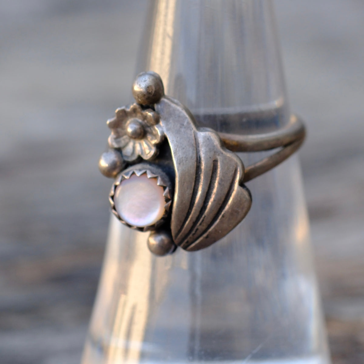 Vintage Sterling Mother Of Pearl Ring 6.25