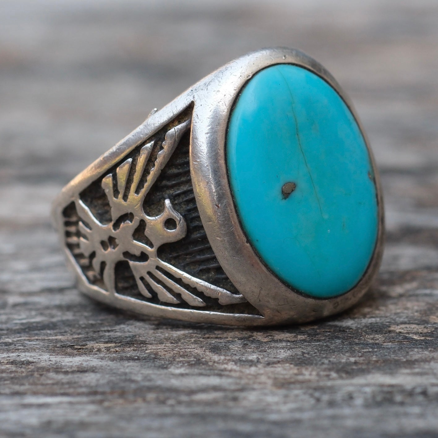 Vintage Sterling Turquoise Thunderbird Ring 9.75