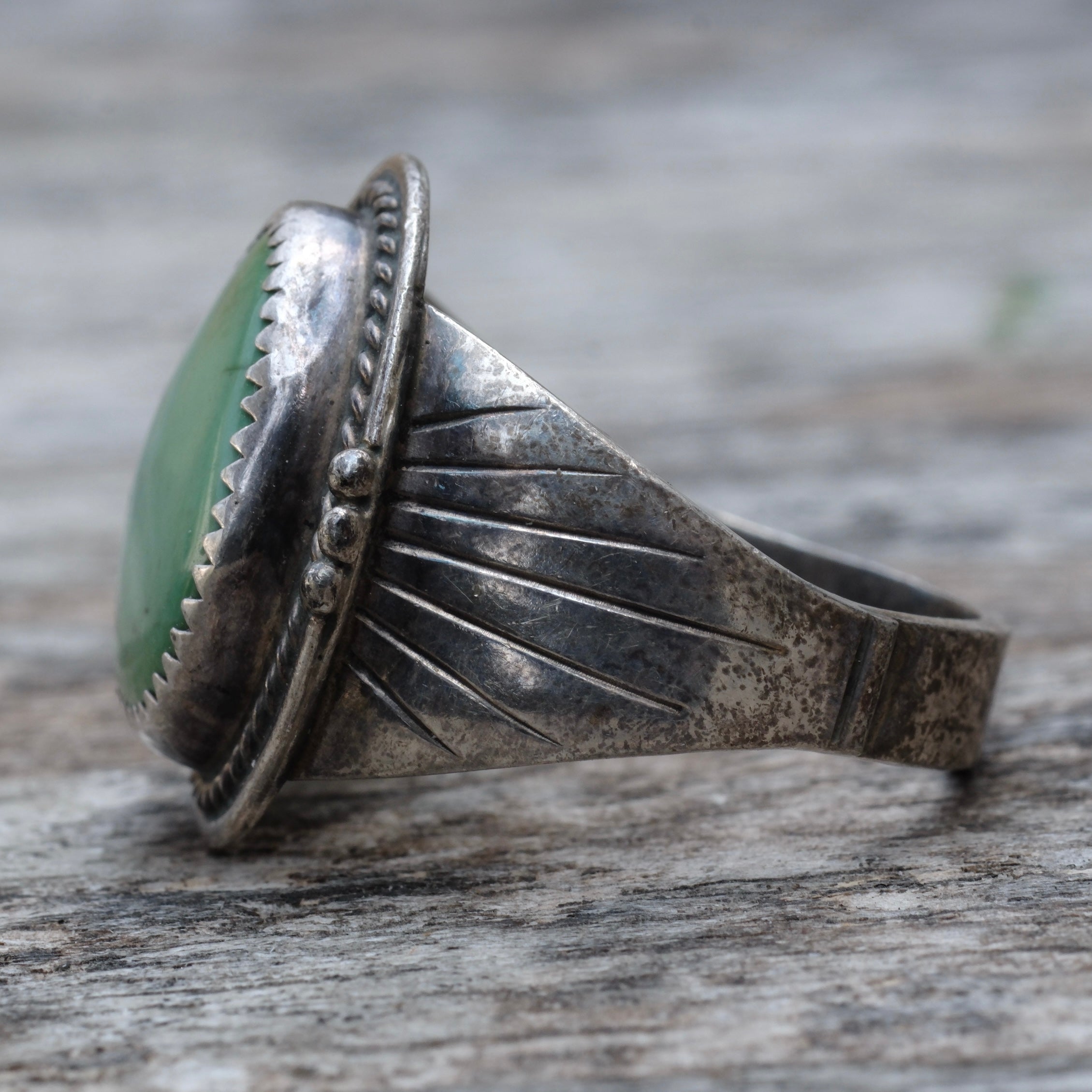 Vintage Sterling Turquoise Ribbed Band Ring 12.5