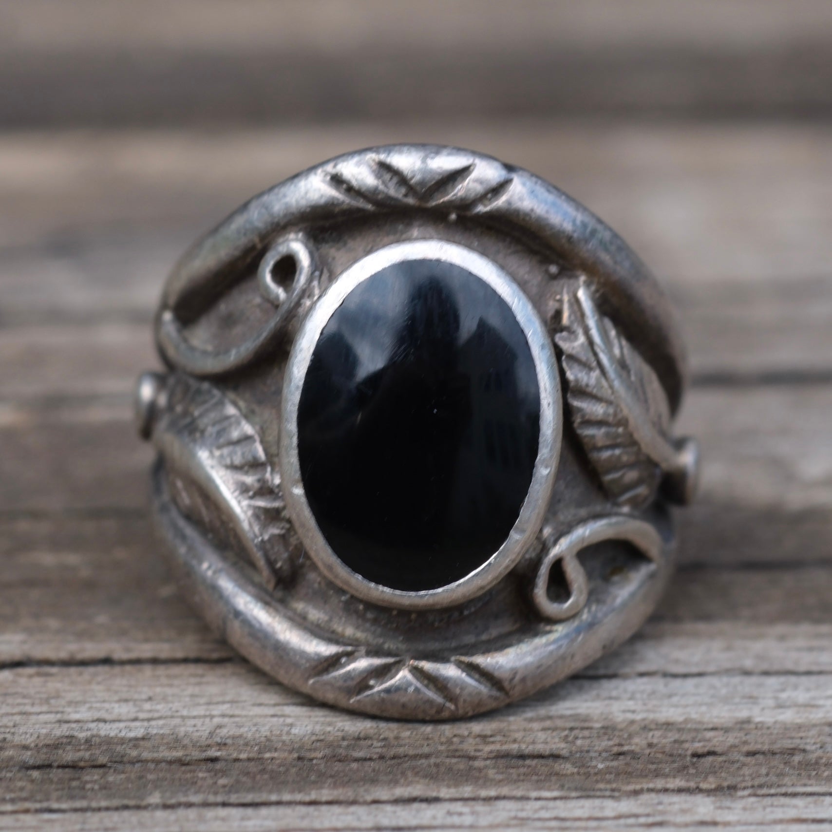 Vintage Sterling Onyx Feather Ring 4.5