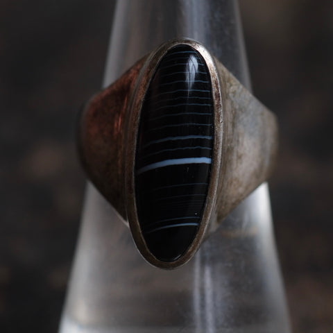 Vintage Sterling Black and White Glass Ring 7.5