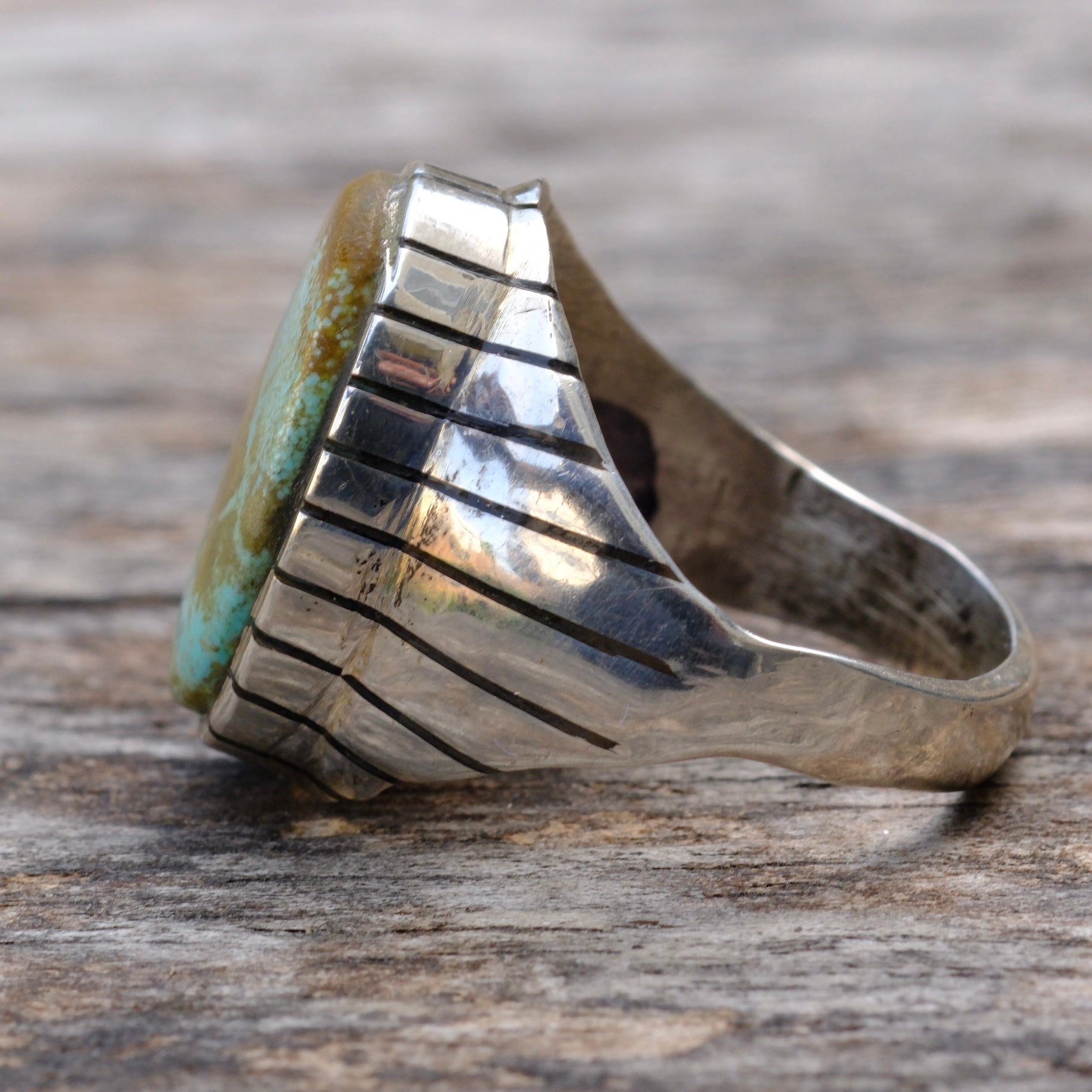 Vintage Sterling Turquoise Ribbed Band Ring 8.75