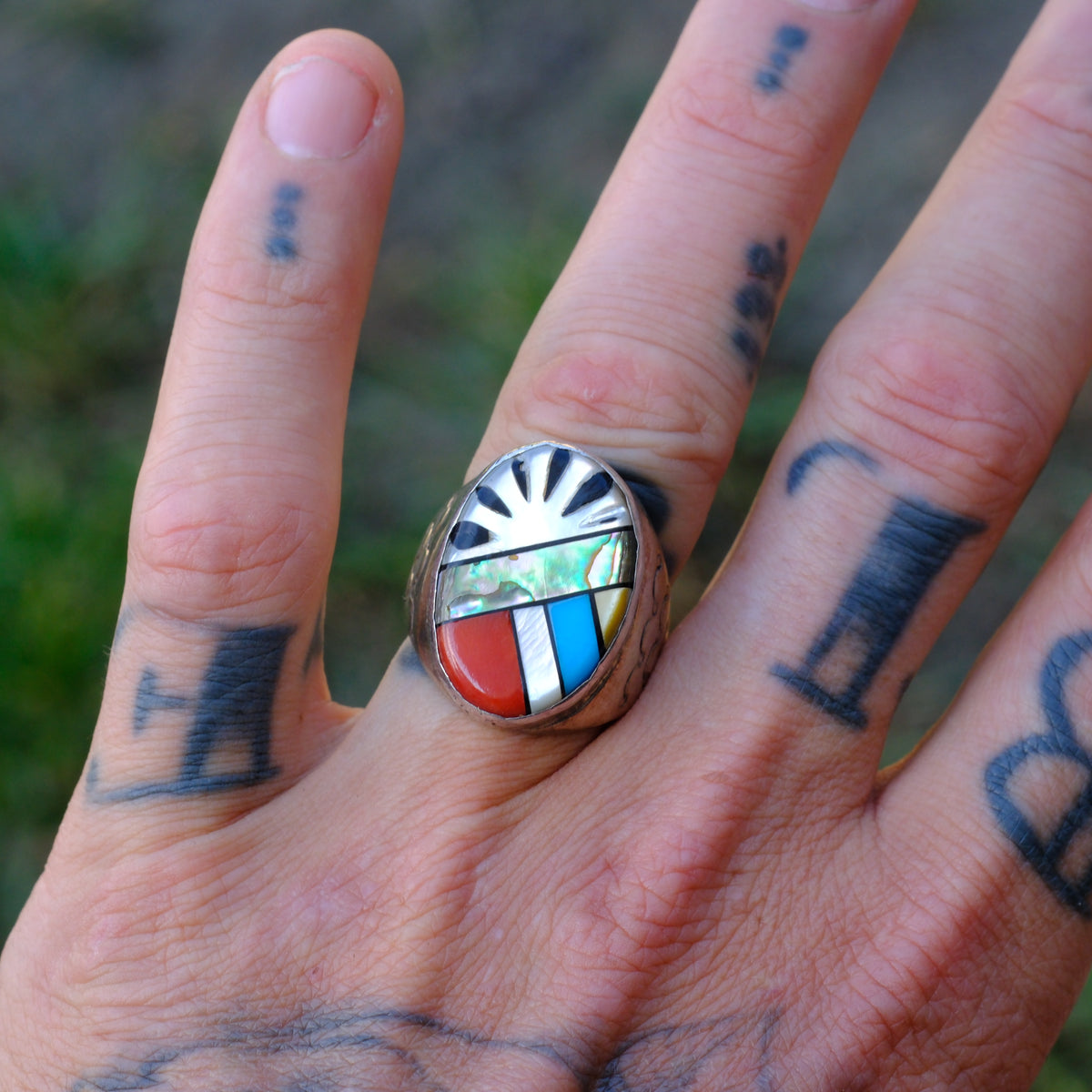 Vintage Sterling Multi Stone Inlay Stamped Band Ring 8.75