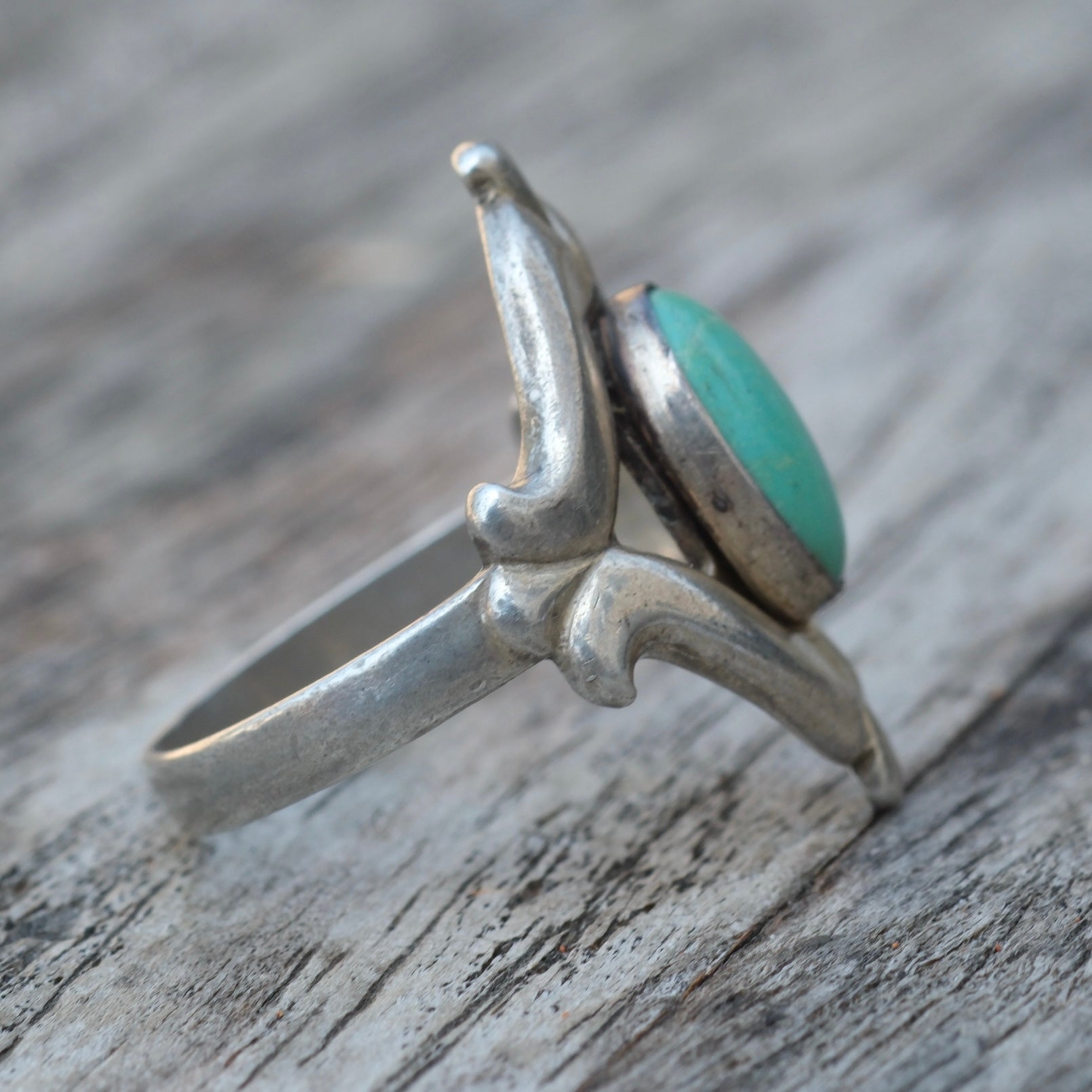 Vintage Sterling Turquoise Sandcast Ring 5.75