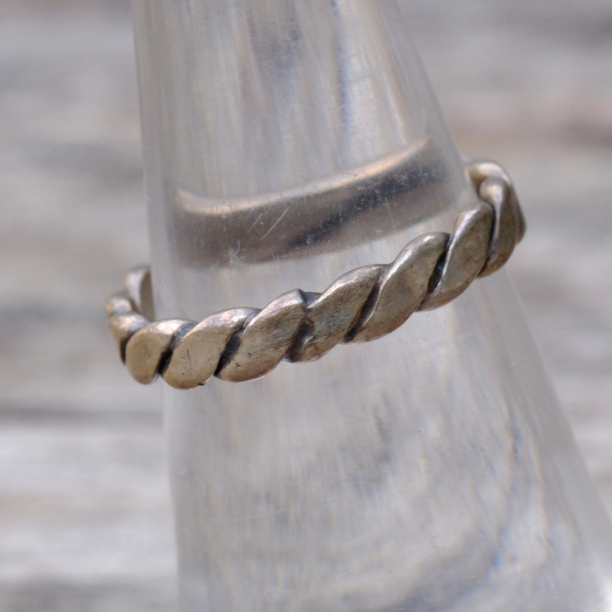 Vintage Sterling Twisted Band Ring 5.75
