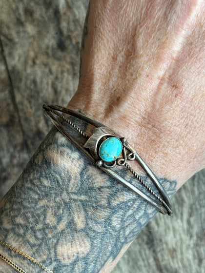 Vintage Sterling Silver Turquoise Roped Cuff