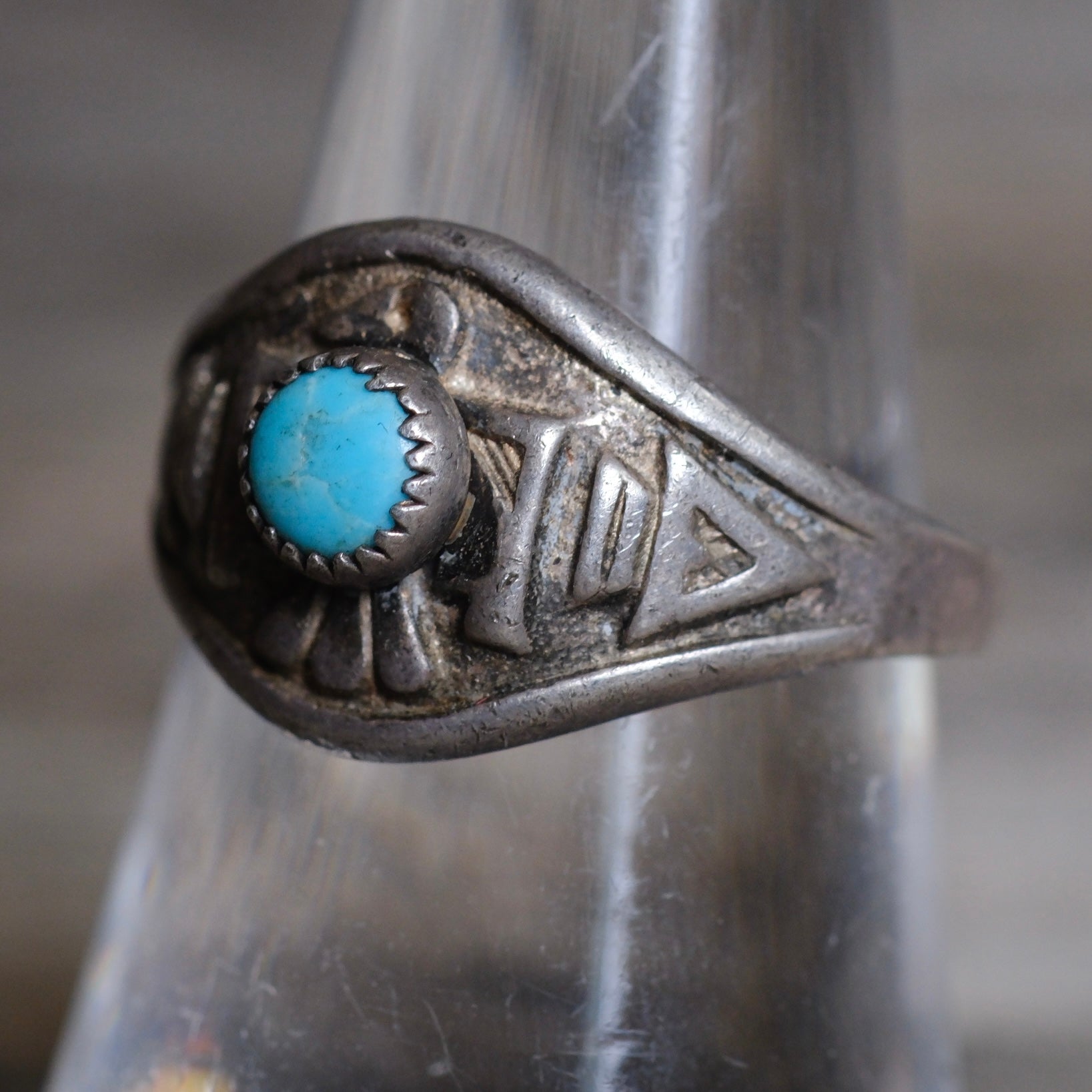 Vintage Sterling Turquoise Thunderbird Band Ring 8.25