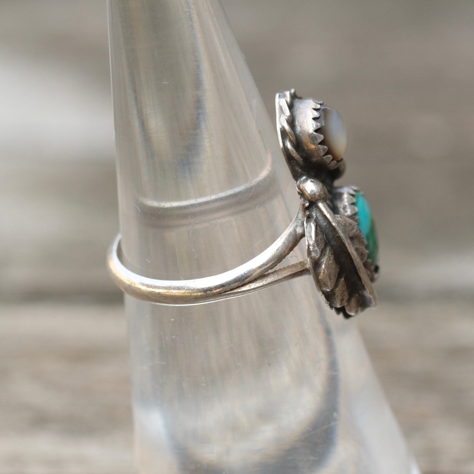 Vintage Sterling Turquoise and MOP Feather Ring 5.25