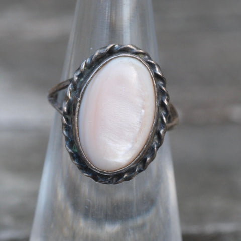 Vintage Sterling Mother Of Pearl Roper Ring 4.25