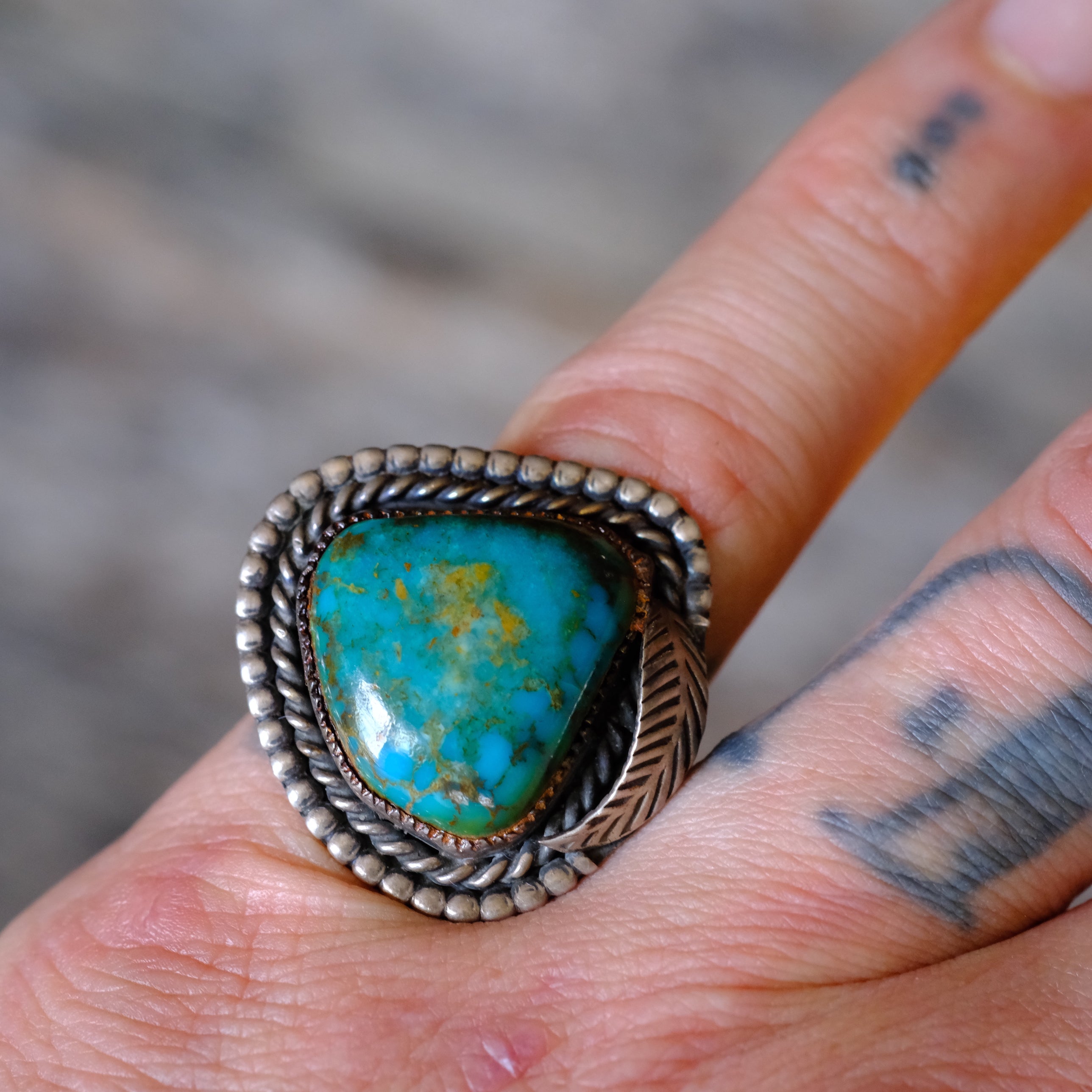 Vintage Sterling Turquoise Feather Roper Ring 4.75