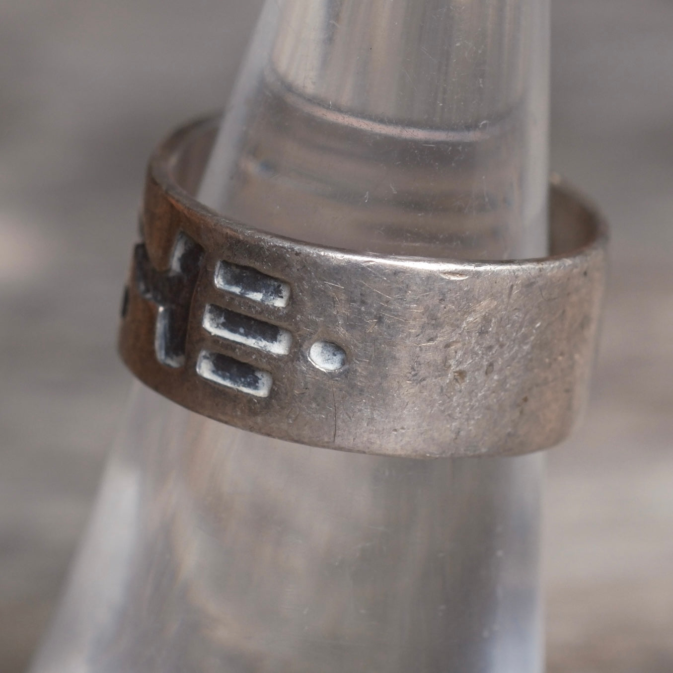 Vintage Sterling Silver Patterned Band Ring 6.5