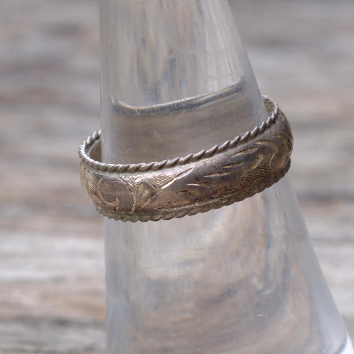Vintage Sterling Scroll Band Ring 6.75
