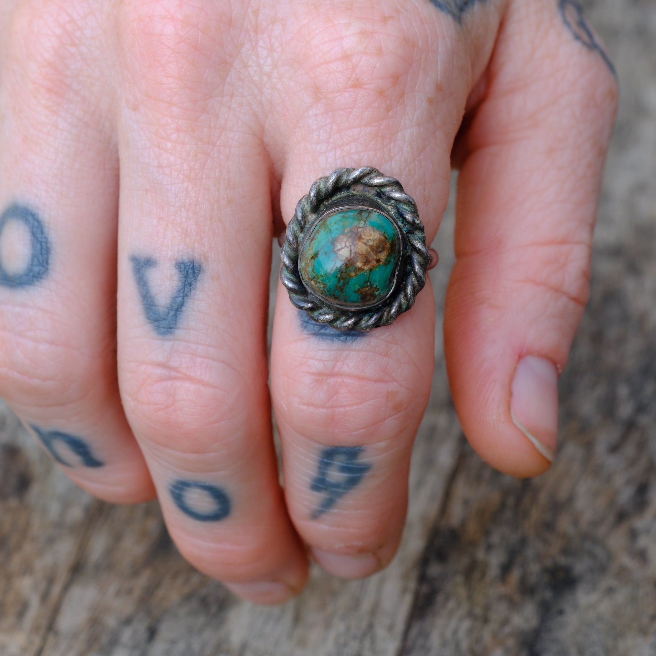 Vintage Sterling Turquoise Roper Ring 6.75