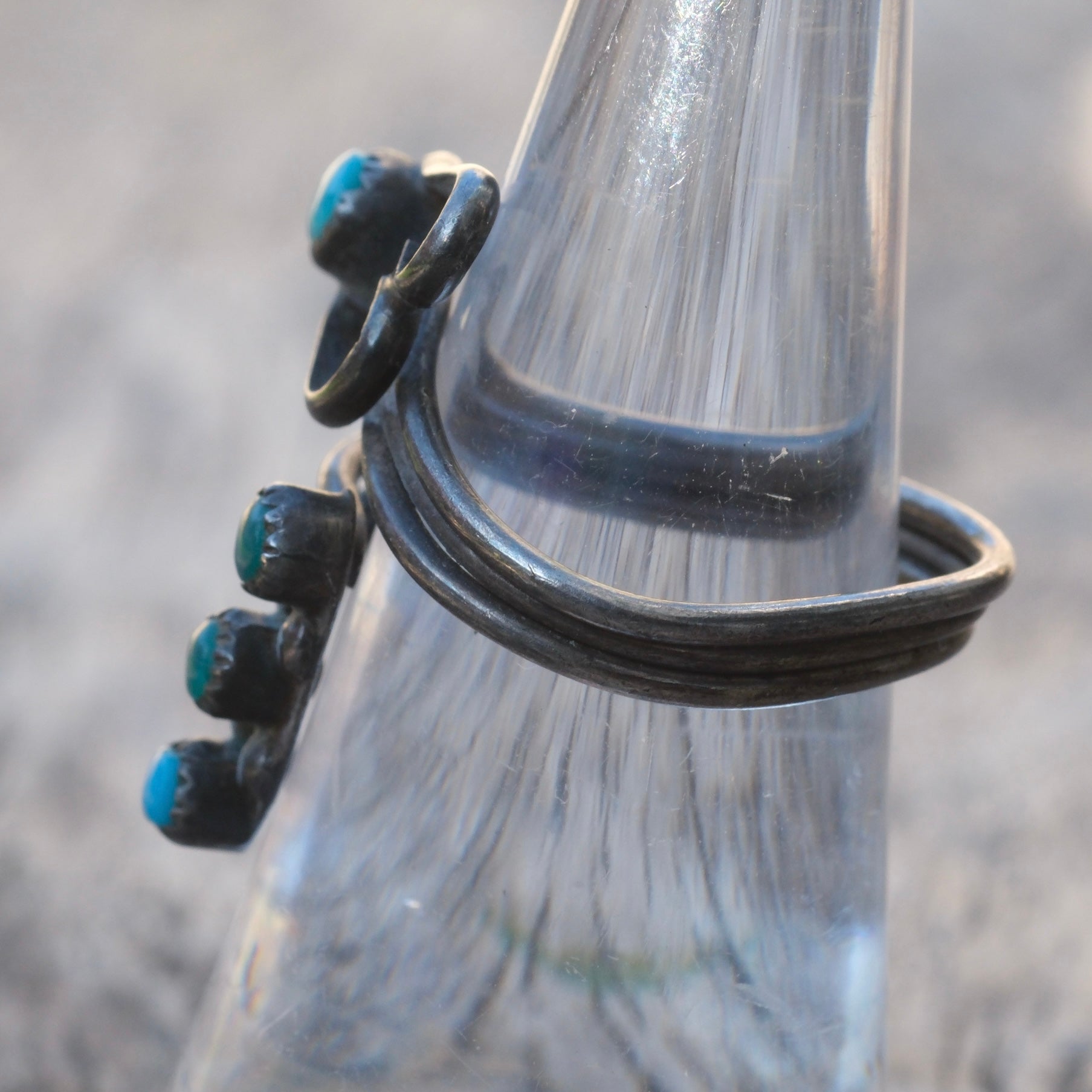 Vintage Sterling Turquoise Heart Overpass Ring 6.5