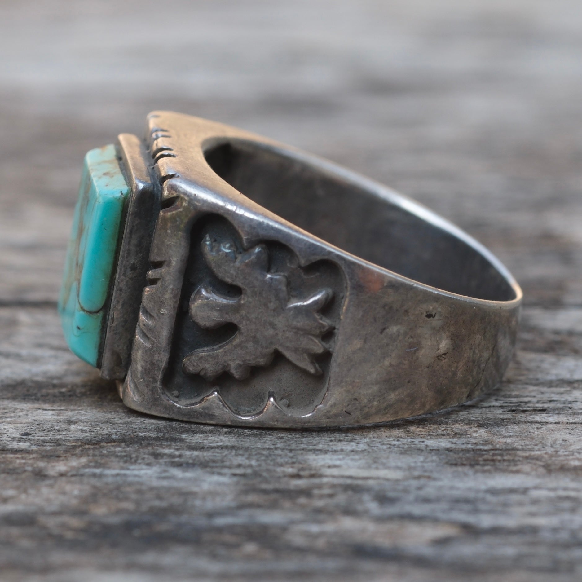 Vintage Sterling Turquoise Thunderbird Ring 9.75