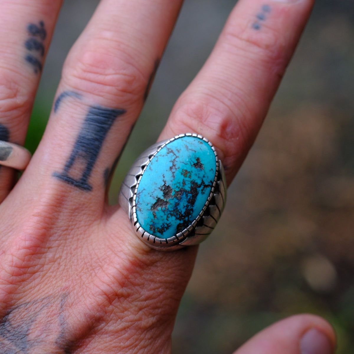 Vintage Sterling Turquoise Ribbed Band Ring 10.5