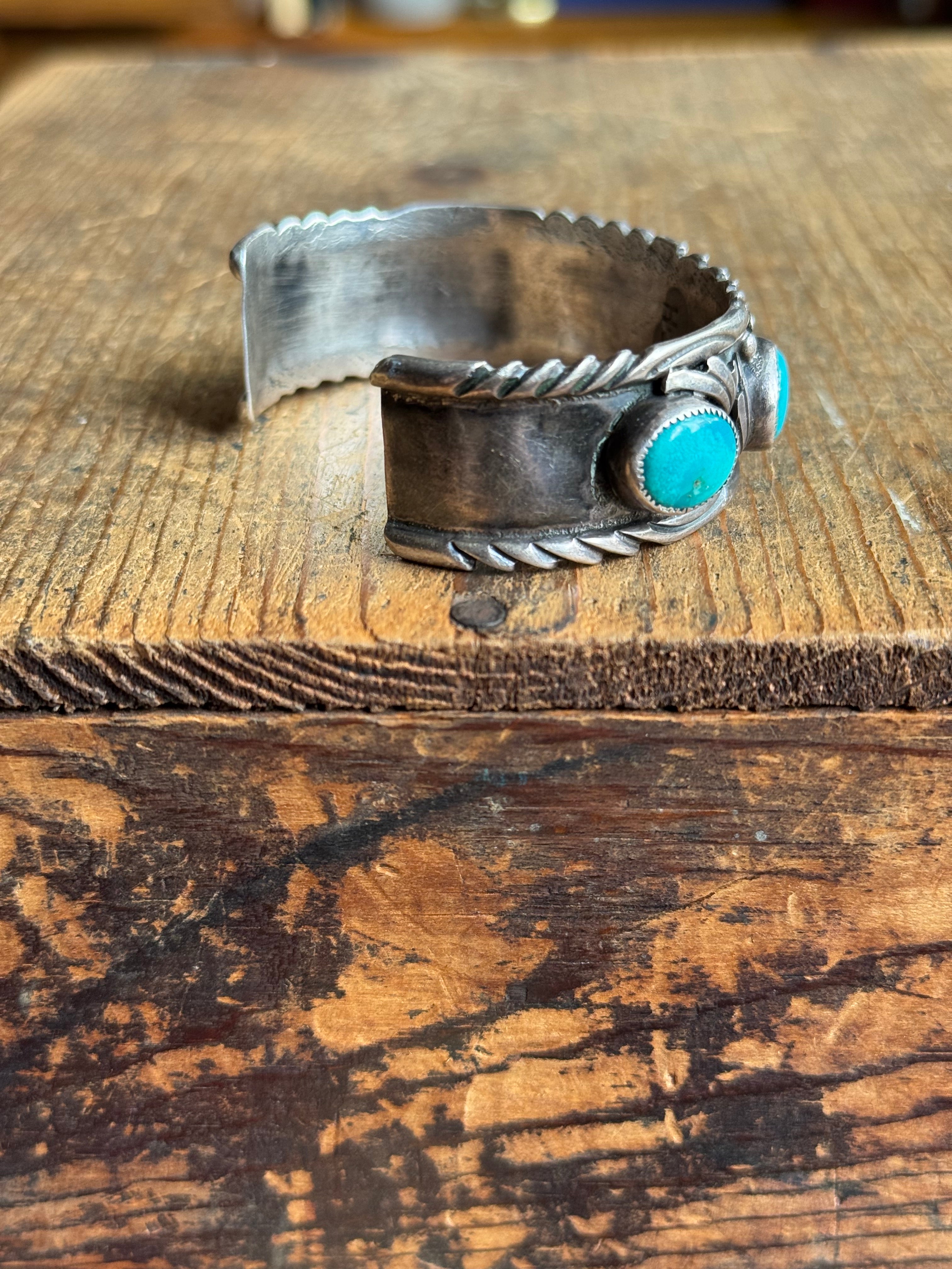 Vintage Sterling Turquoise Fan Cuff