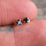 Vintage 14K Gold Blue Saphire Stud Earrings