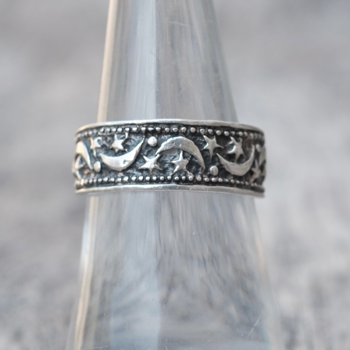 Vintage Sterling Silver Moon and Star Band Ring 7.25