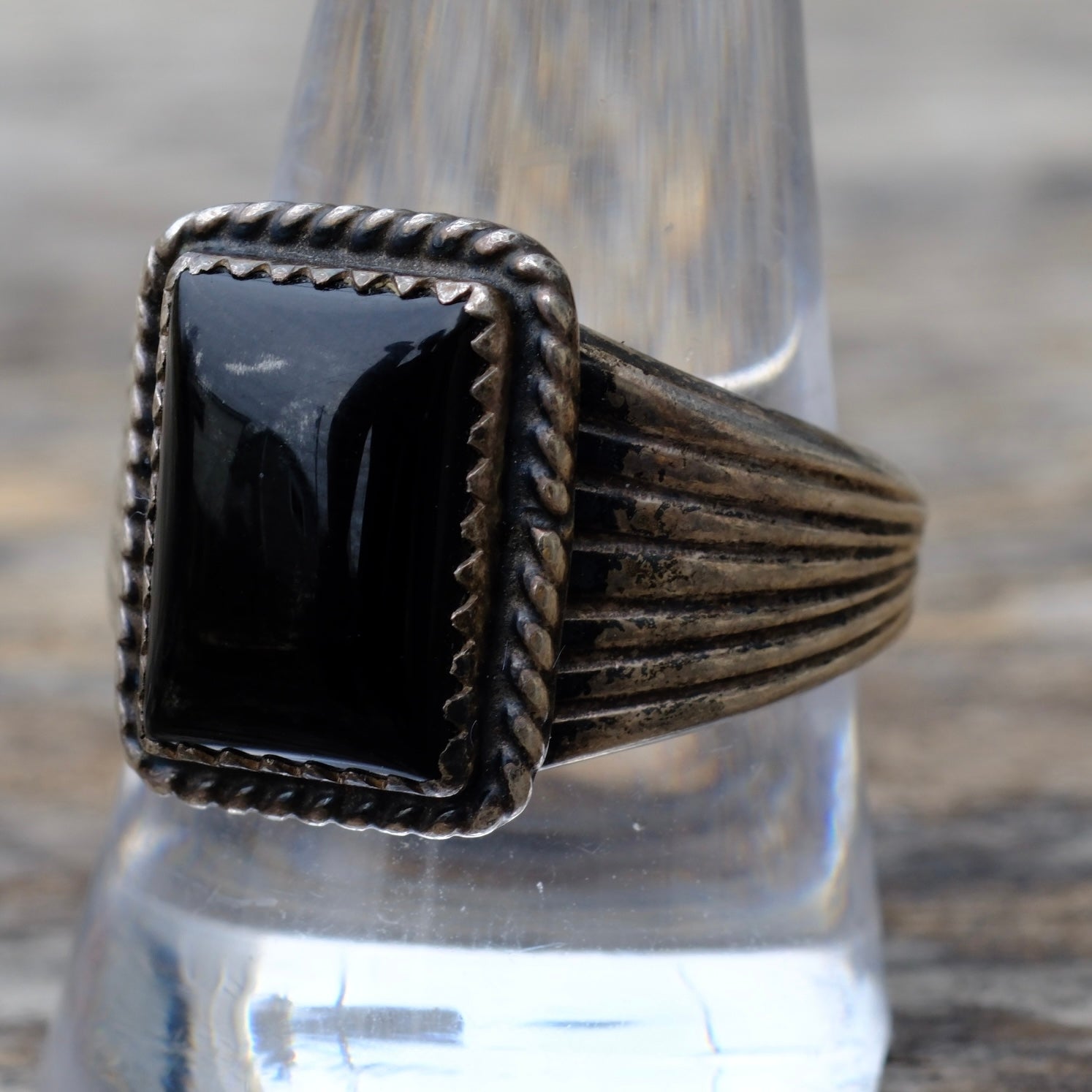 Vintage Sterling Onyx Ribbed Band Ring 10.25