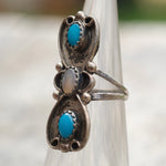 Vintage Sterling Turquoise and Mother Of Pearl Ring 3